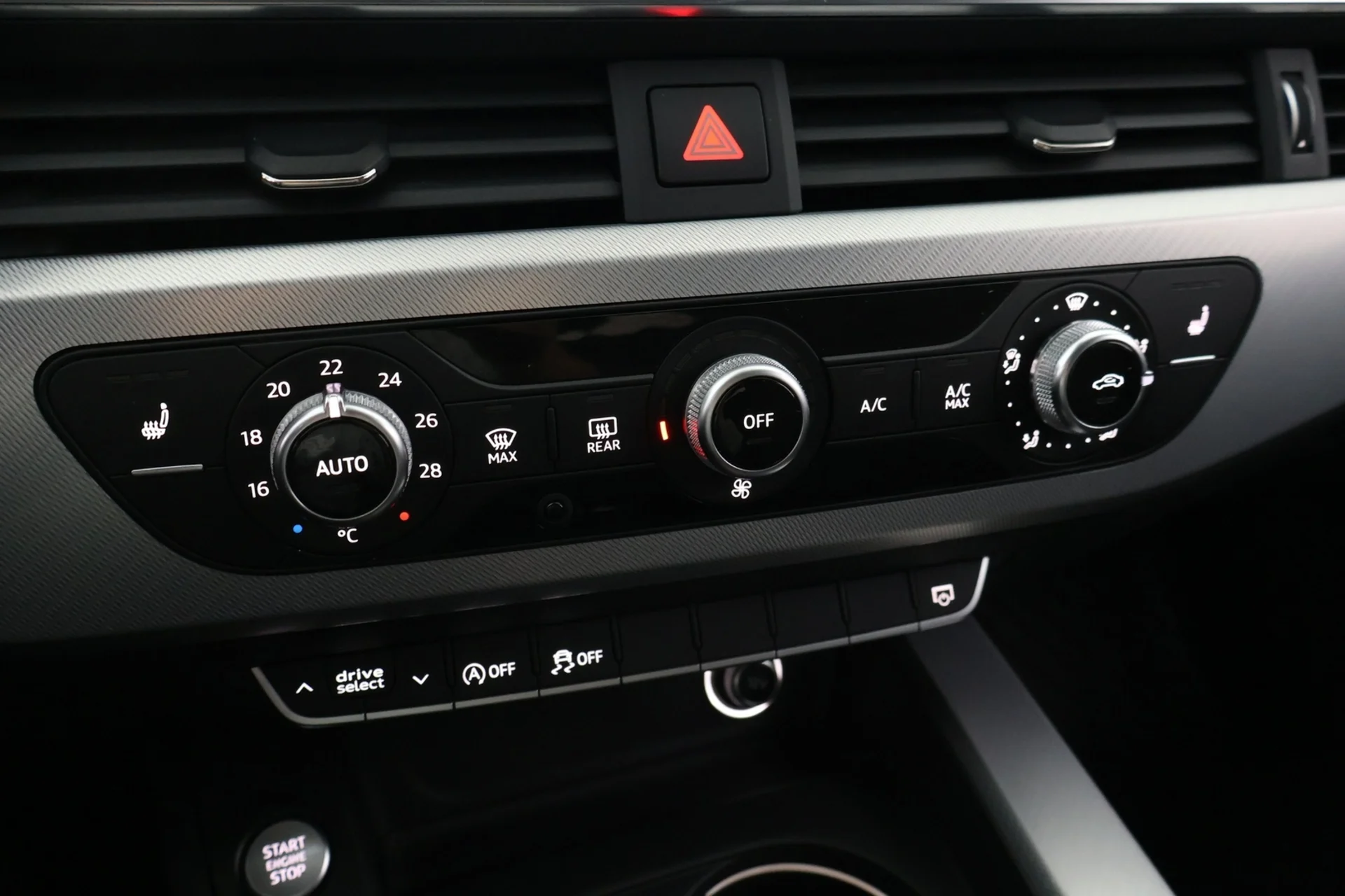 Car Image - ZFoNA7uoi1W0VLLggmUvd