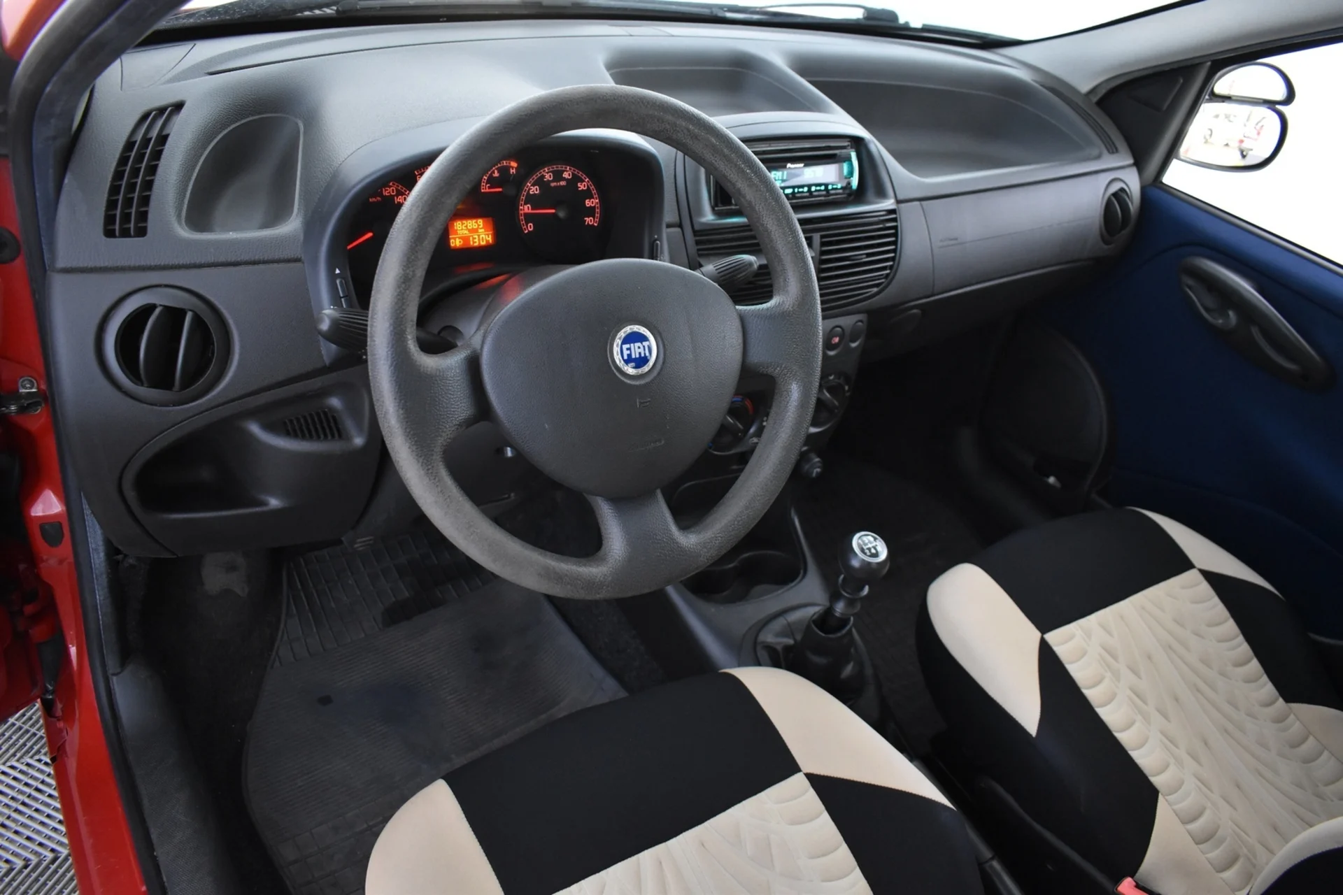 Car Image - 22g2svpzHOqJ94VzjPW8K1