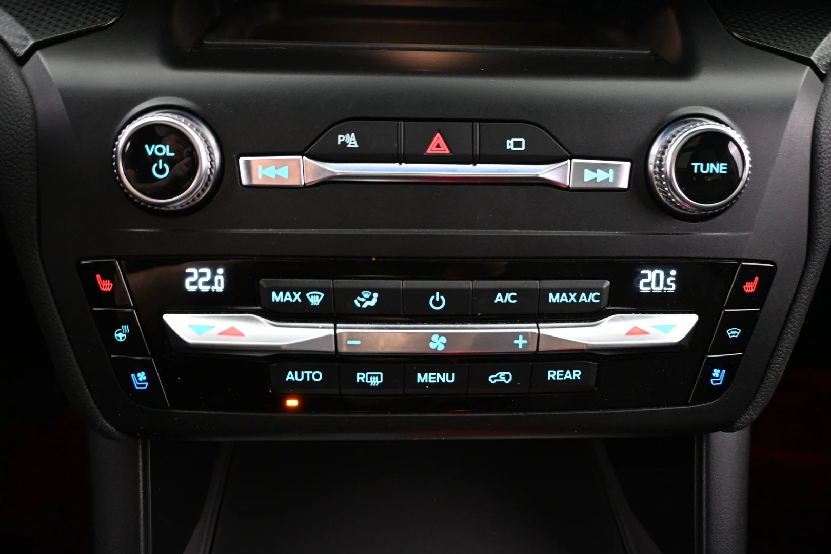 Car Image - 1jfDPGWxnLCip9lDl2VmzO