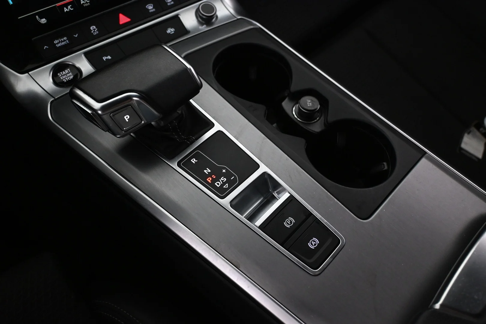 Car Image - 750CIXHG2GYmpwCrsSjVPT