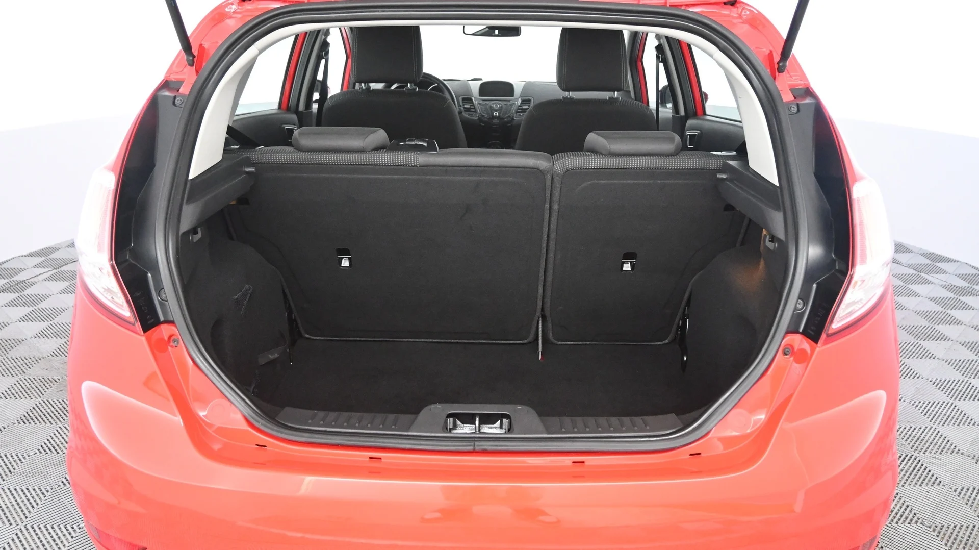 Car Image - 67W4tE8tpqKbaMumQA3uut