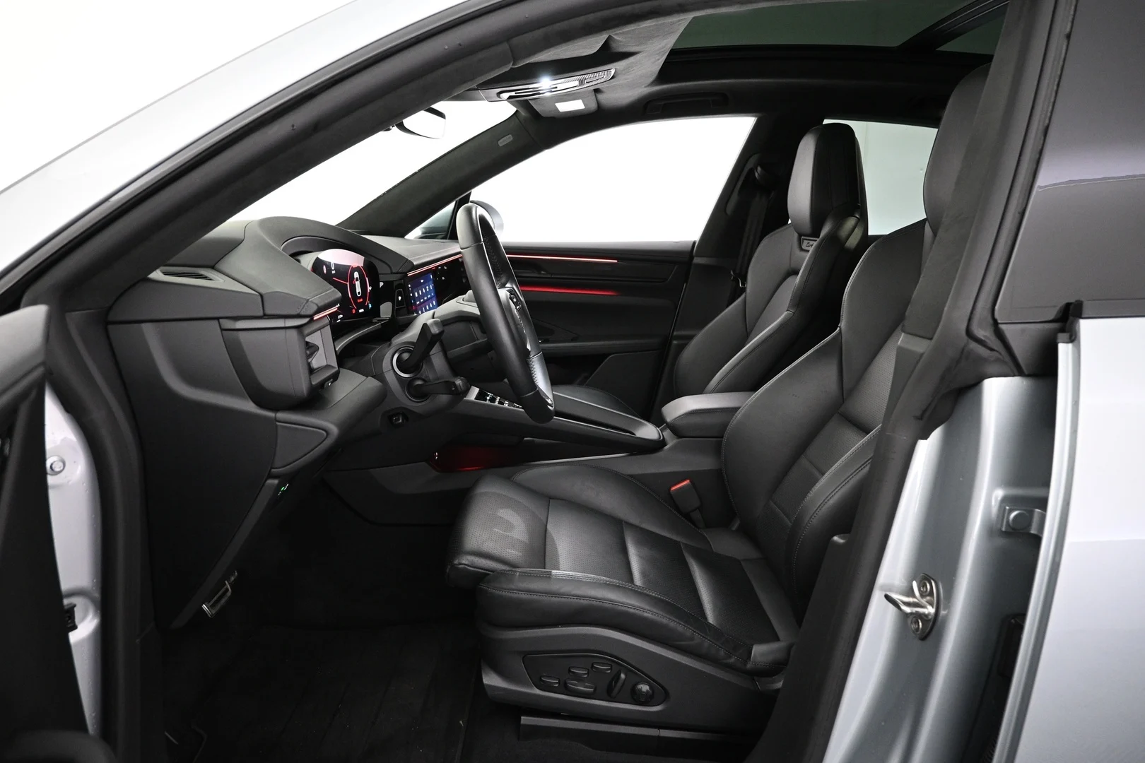 Car Image - 4GYuse4hKnHsVHkqbBkPPM