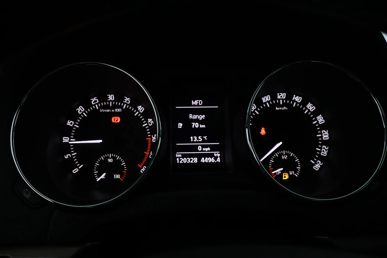 Car Image - nTCUiRCIUBUEmipMMOqY9