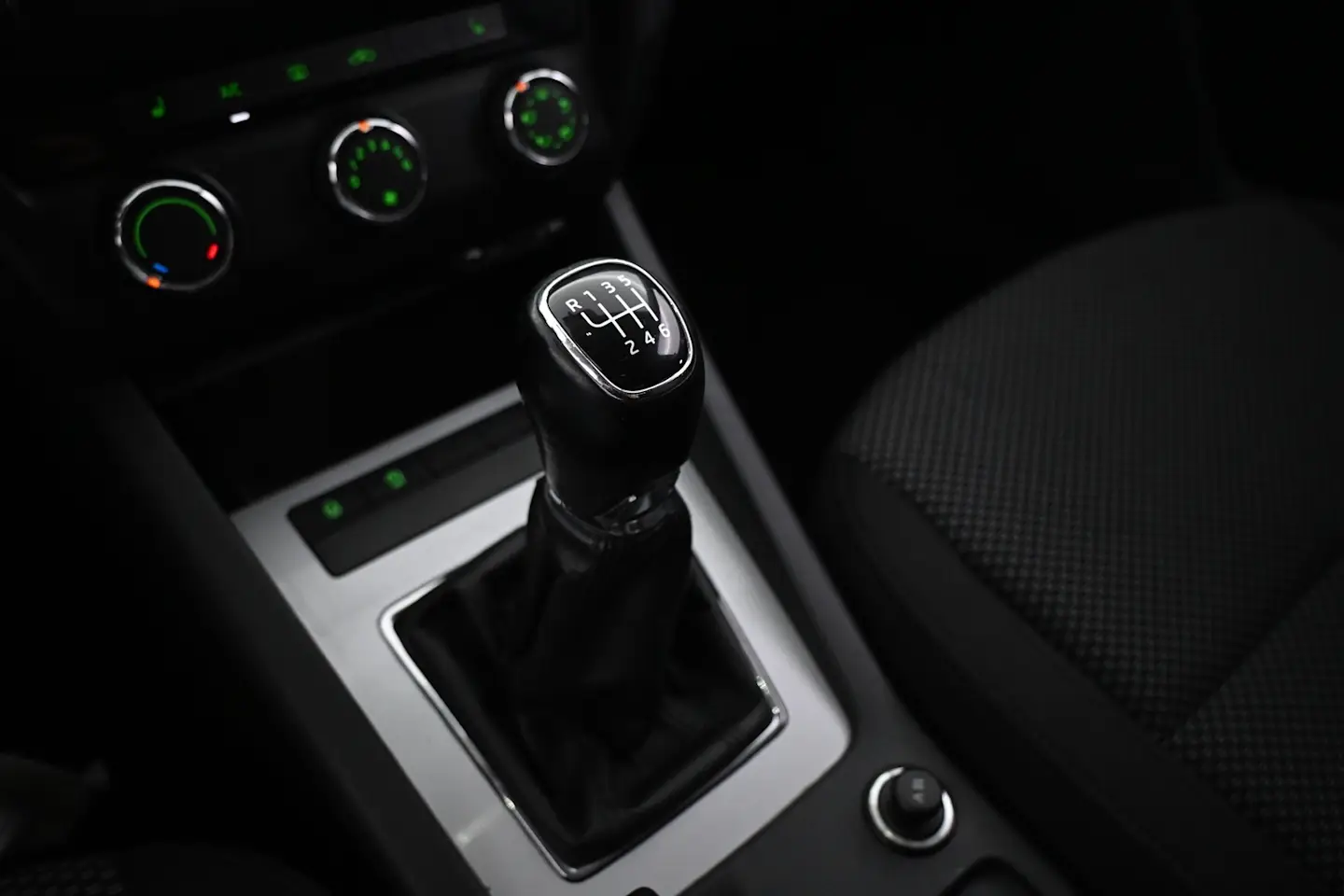 Car Image - 5ImrRmB1t1UdnGYkVSxDTz