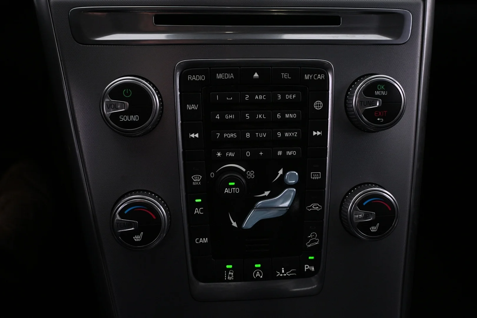 Car Image - 3CAUhooY5KnxC02QhsbC51