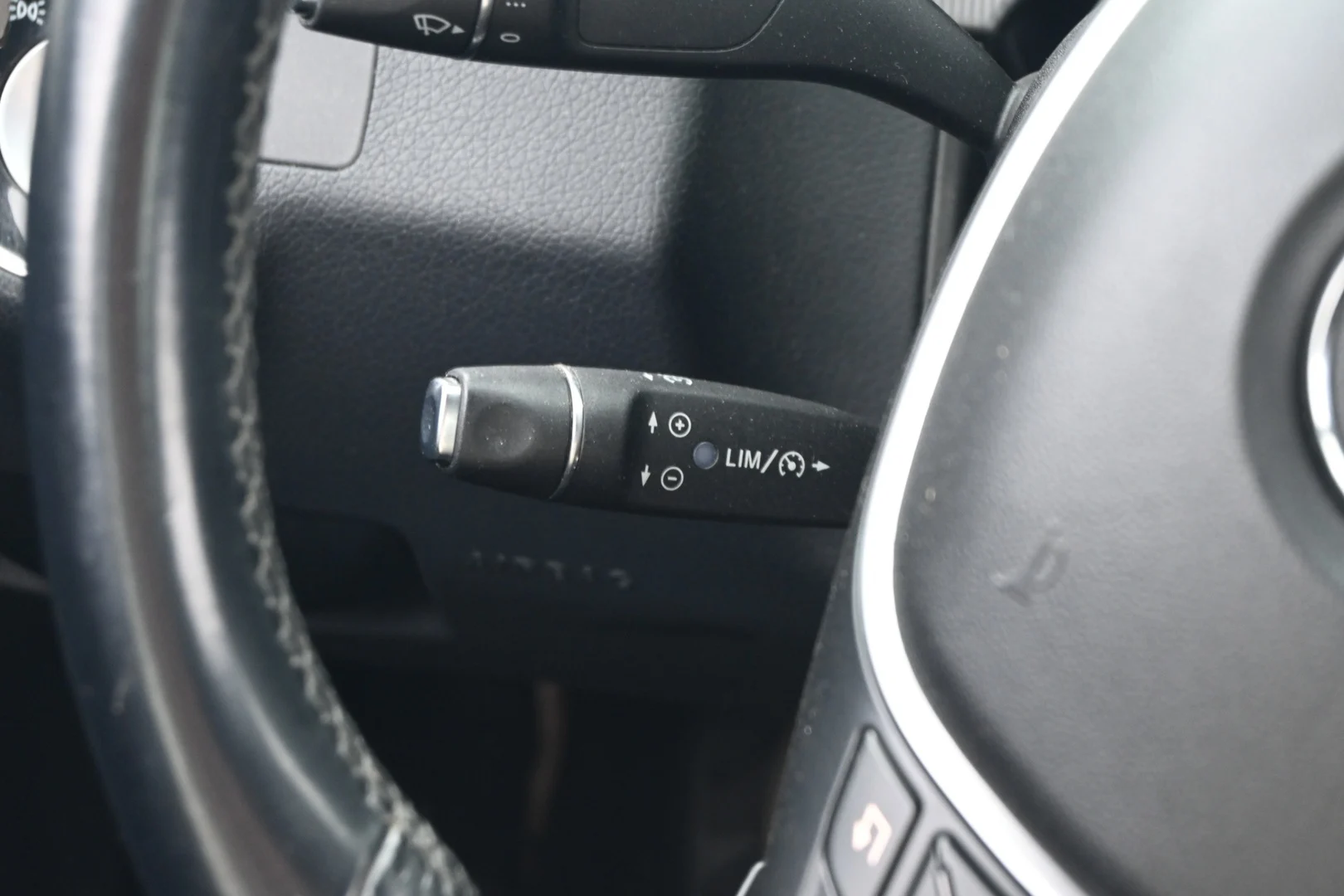 Car Image - 6ePwjFwqWHgO4DUKHtkeII