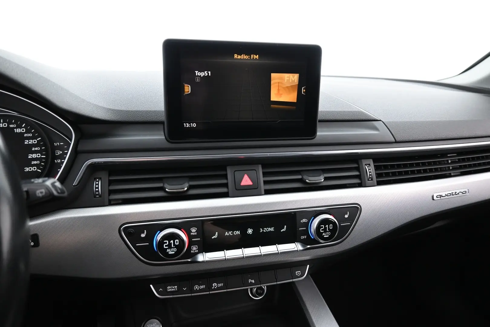 Car Image - 2AuZCckpBUn40JAX9RNe4K