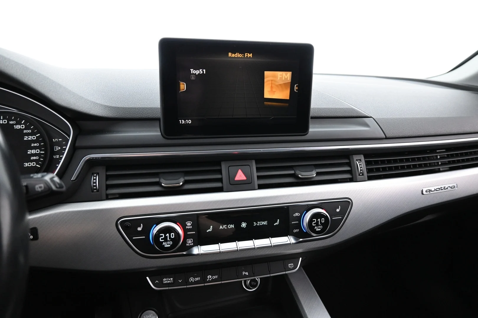 Car Image - 2AuZCckpBUn40JAX9RNe4K