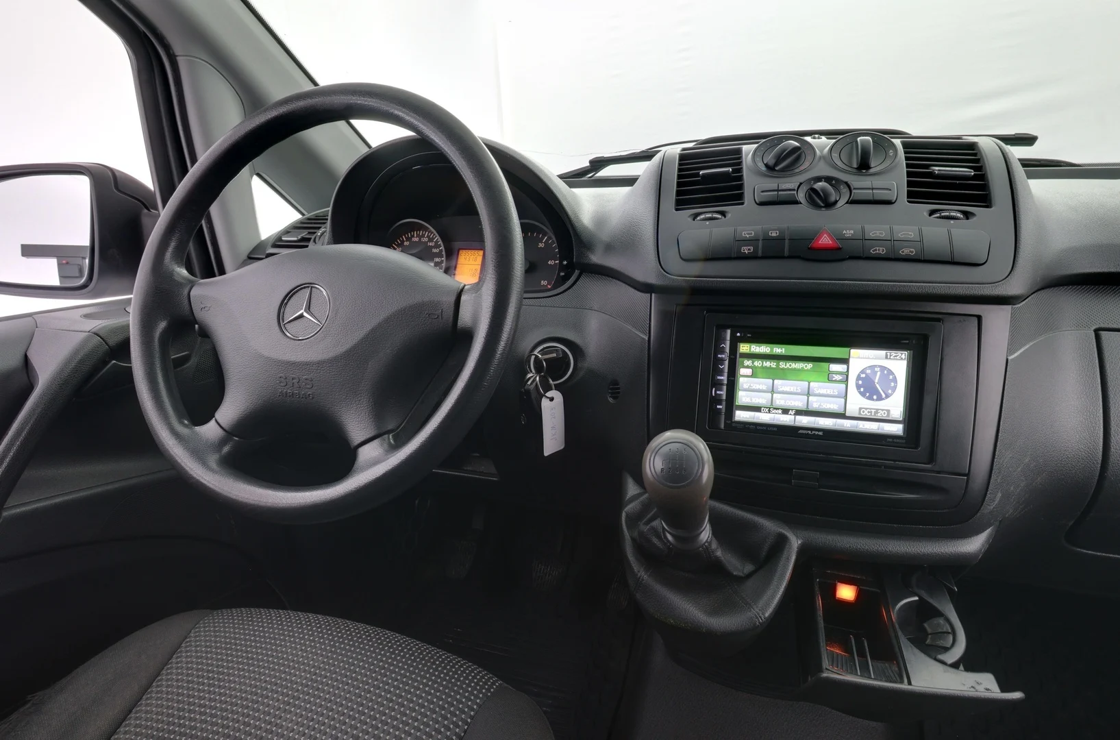 Car Image - yUerwg0GzPdnepHJXZt6I