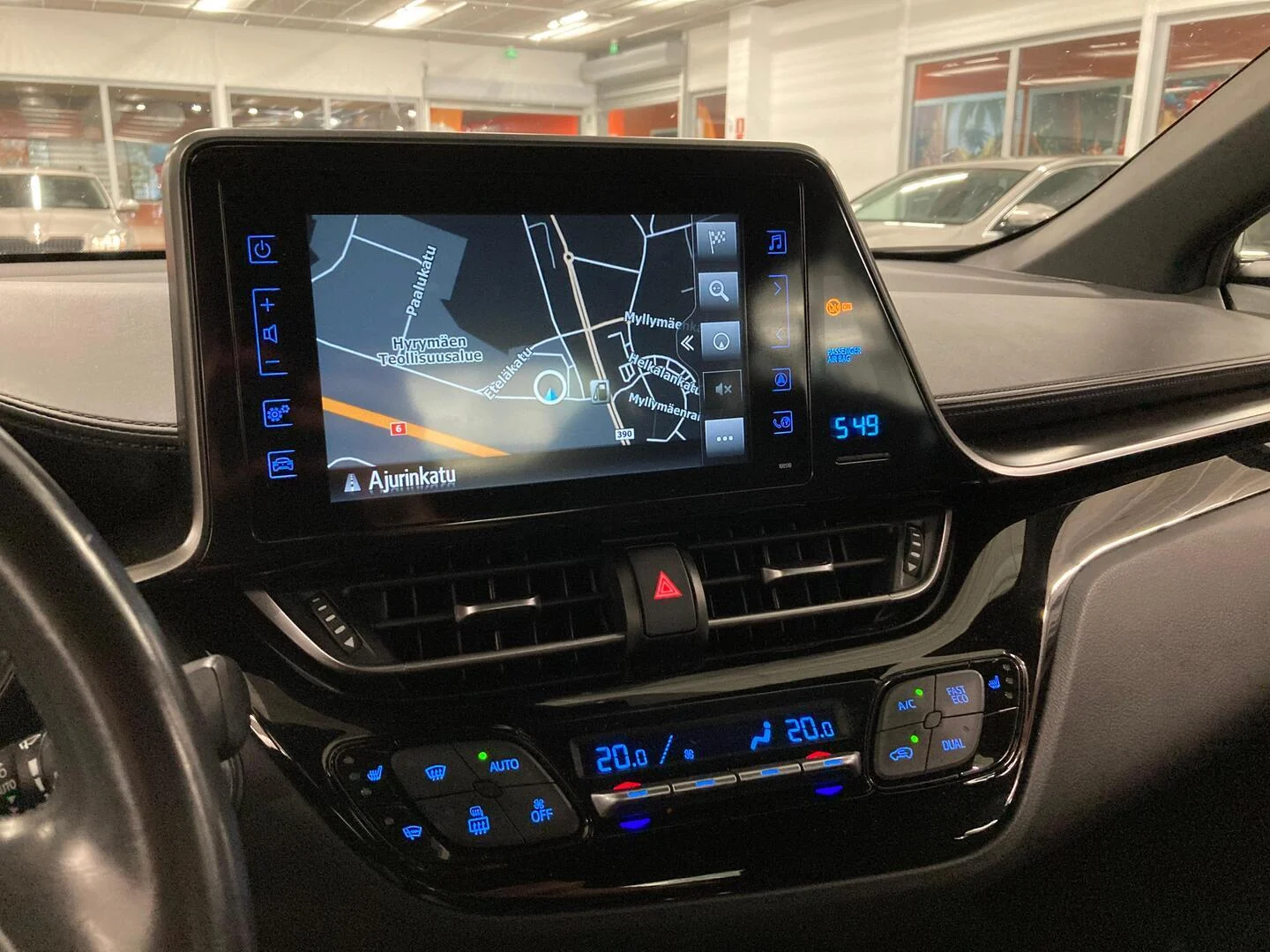 Car Image - 2Kdu3qQevlk2ZX845t9ruH