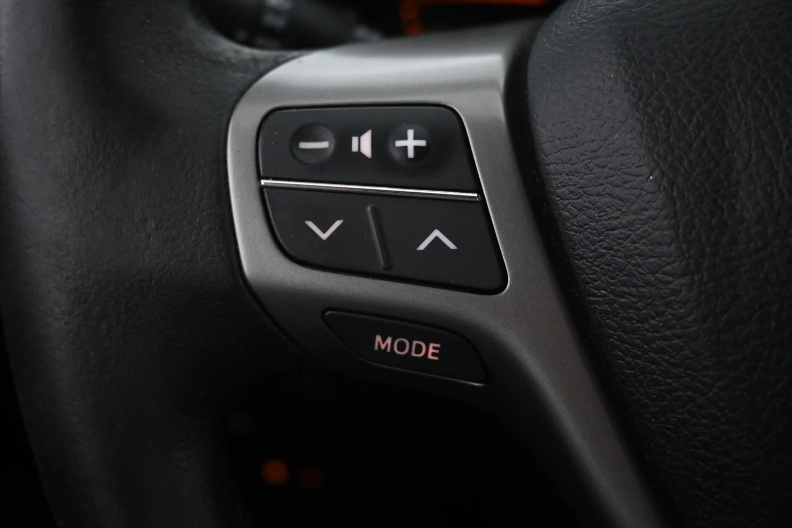 Car Image - 49o5eHNsfmY7mKJ4s4TjEG