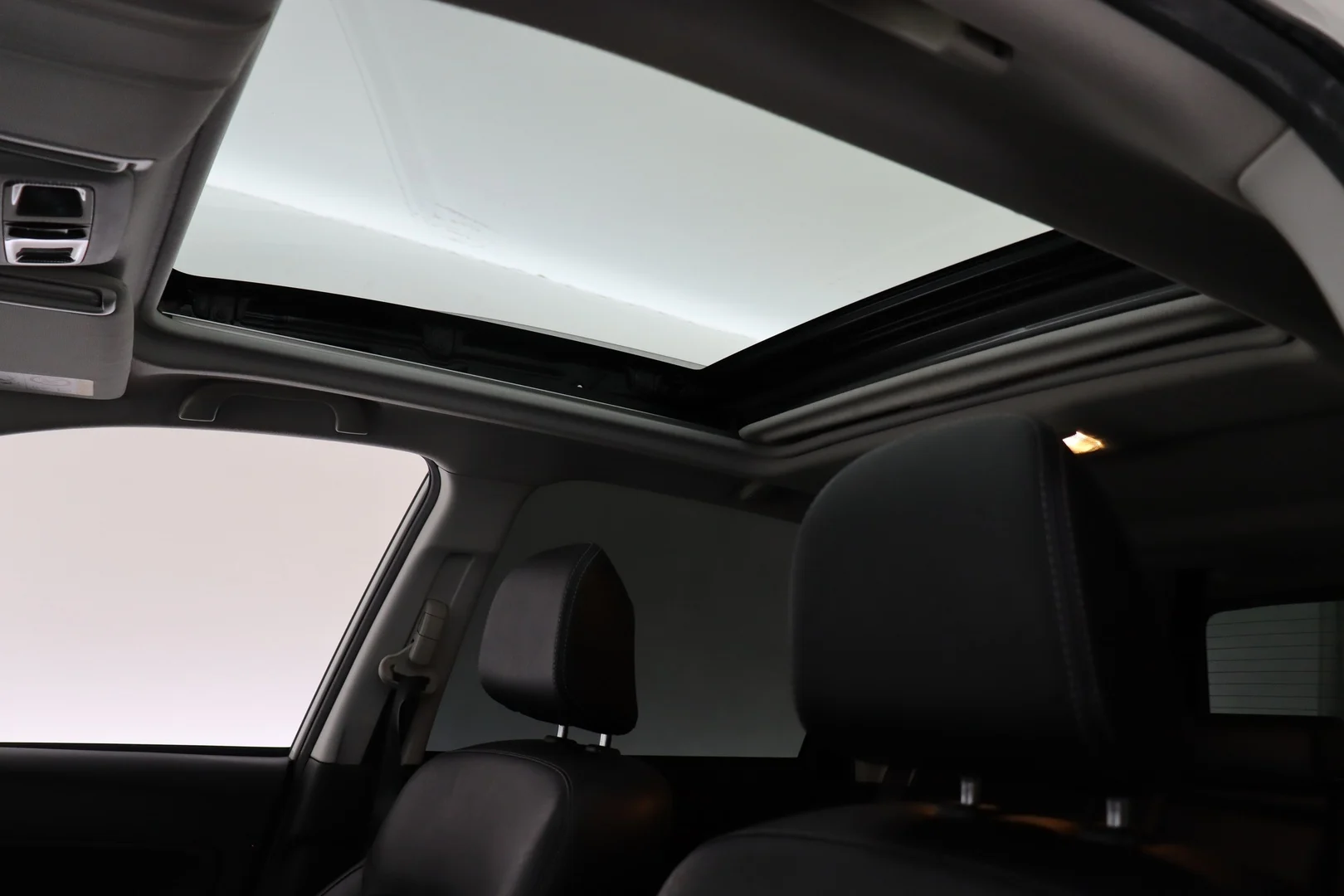 Car Image - 55PWxvxqSikE8RfGLmIEXc