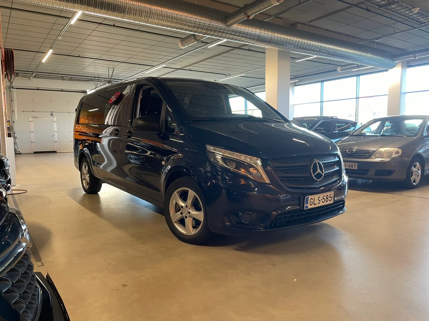 Car Image - 6SojFSv7TnuIqkl8ZYFlxi
