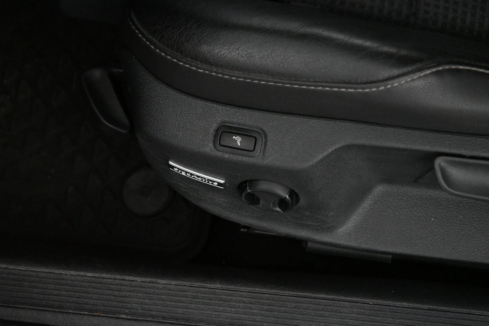 Car Image - 4Uw6xPPvVYV6X9UCALYO6L