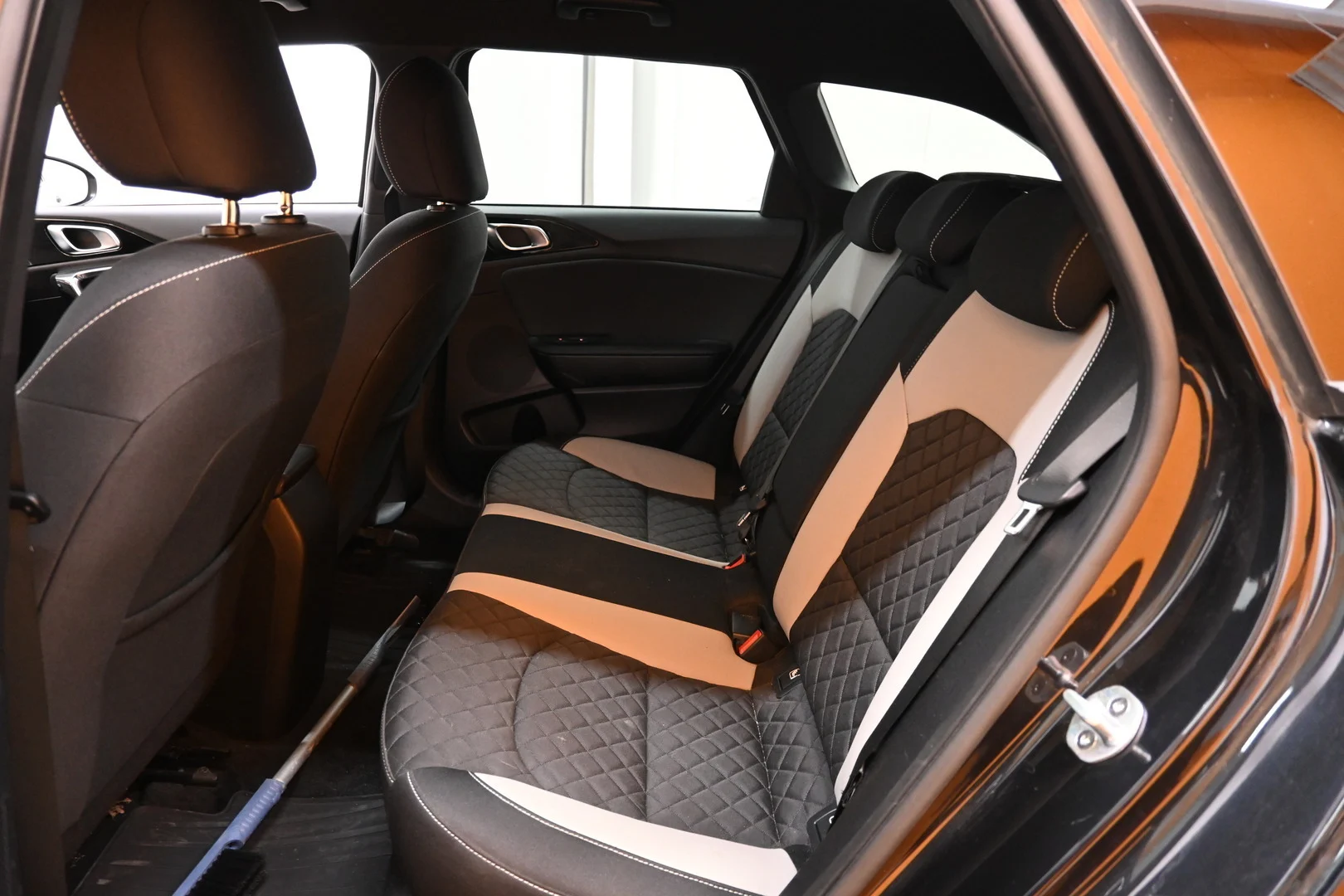 Car Image - 3VIfji0jppKKKHT40e54pC