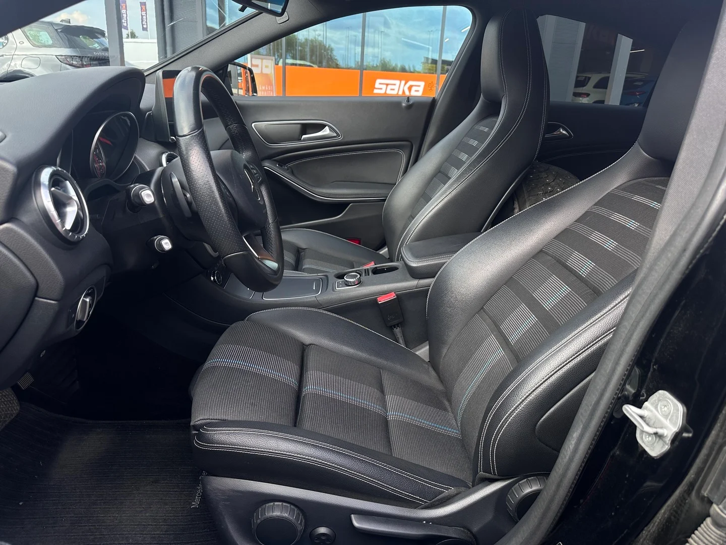 Car Image - 4BJGF5x8EaGoAEWOPcDG3o