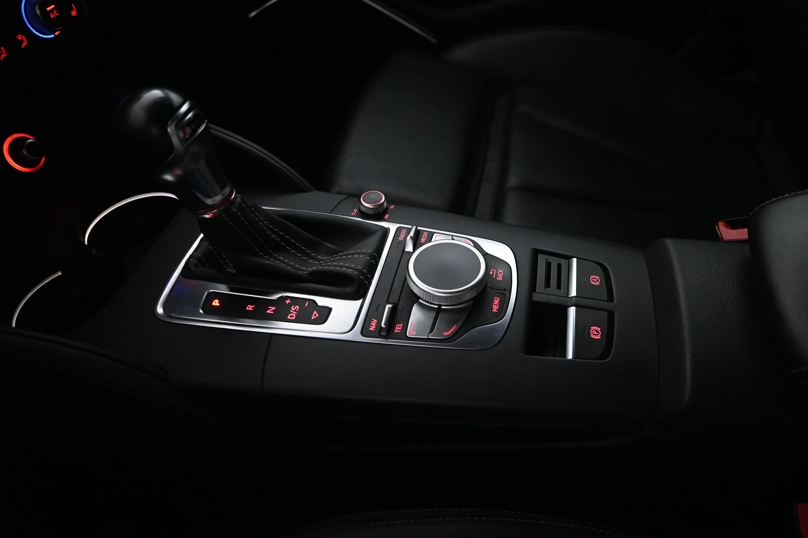 Car Image - 4TCGrmu8foEv892vpM3z92