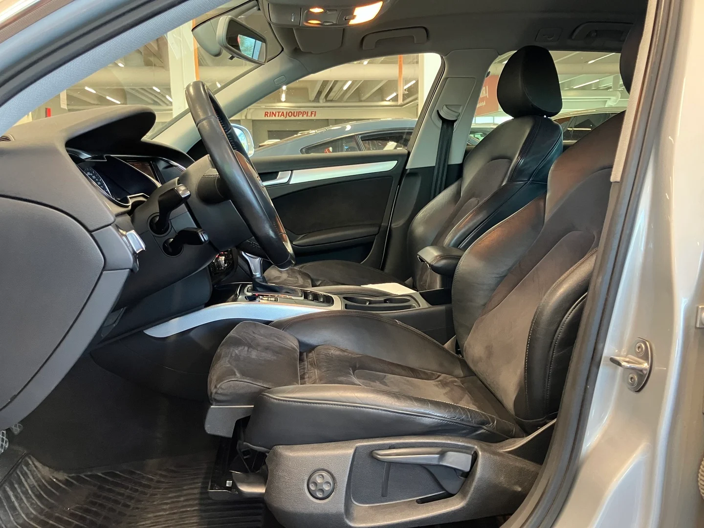Car Image - 7l1LSWKplLxd3Ev5l5KhJV