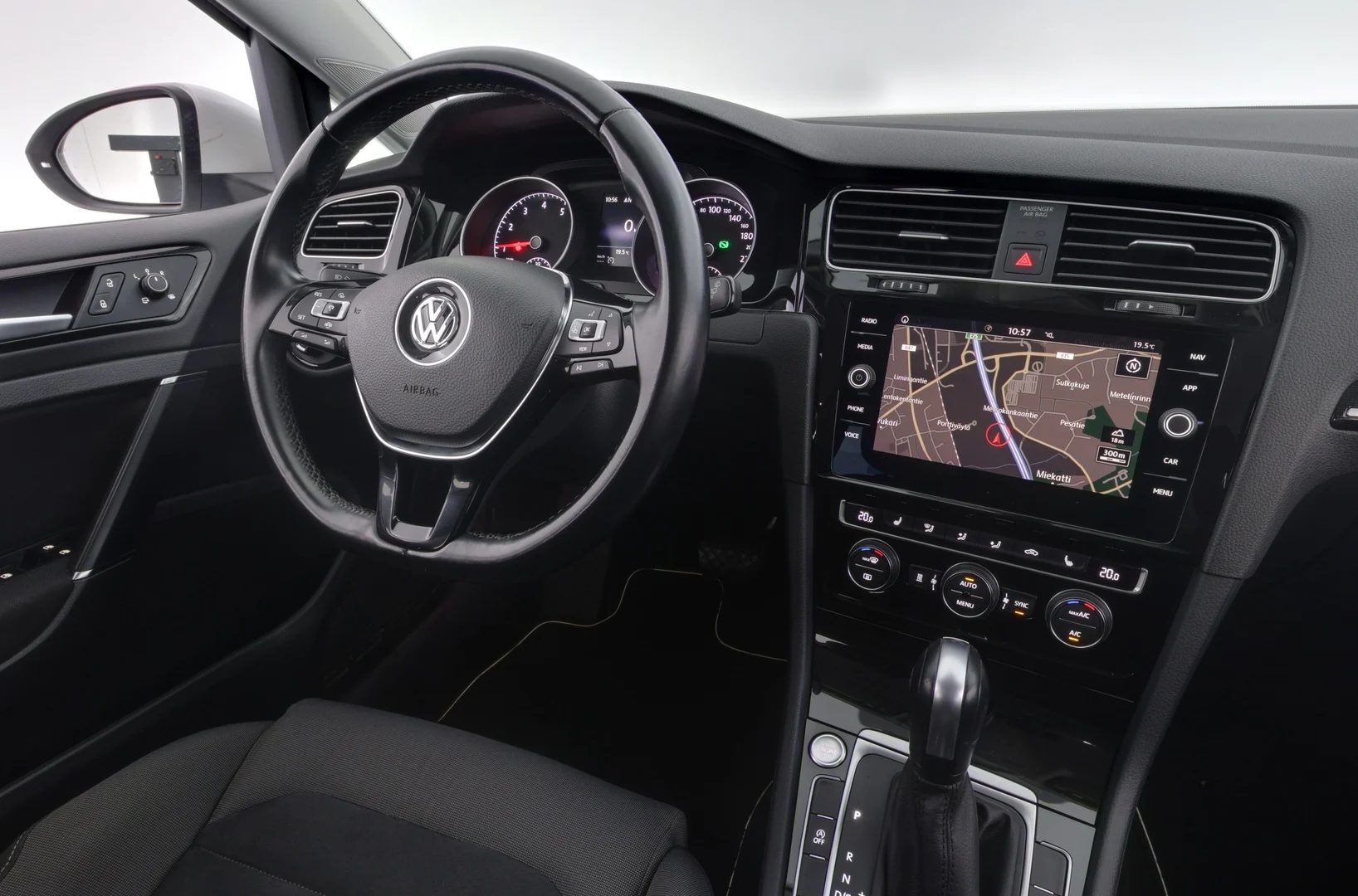 Car Image - 16k2gSKXTK73XJQ30MCVOy
