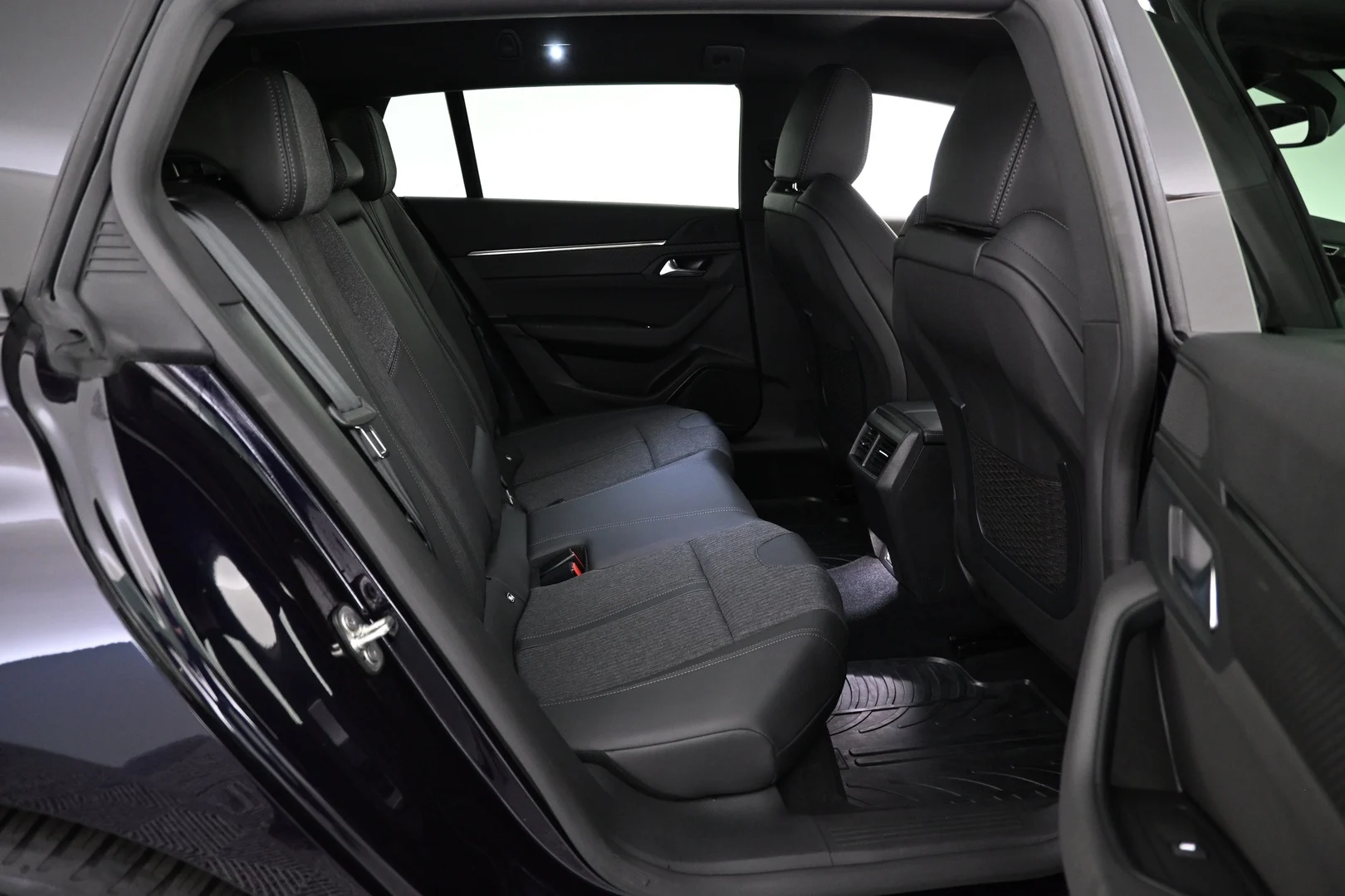 Car Image - 4DM4Eox0anCkDCPvehMQi3