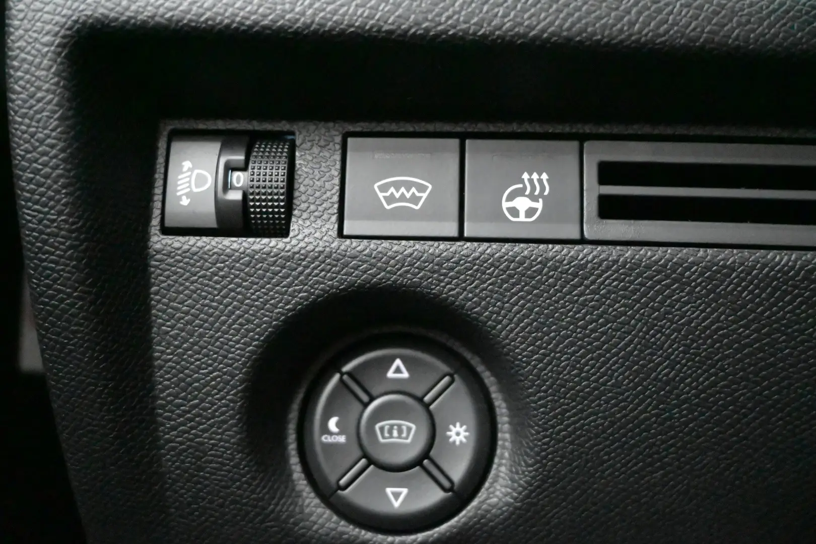 Car Image - 1tarEJNeGFkJuG7siqoVtU