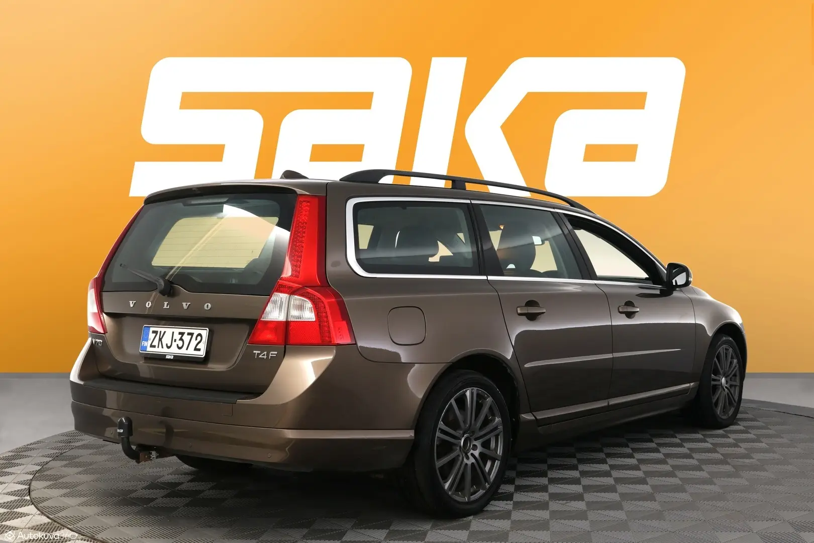 Car Image - 3PwO9ughuMdR1iicjuxD4q