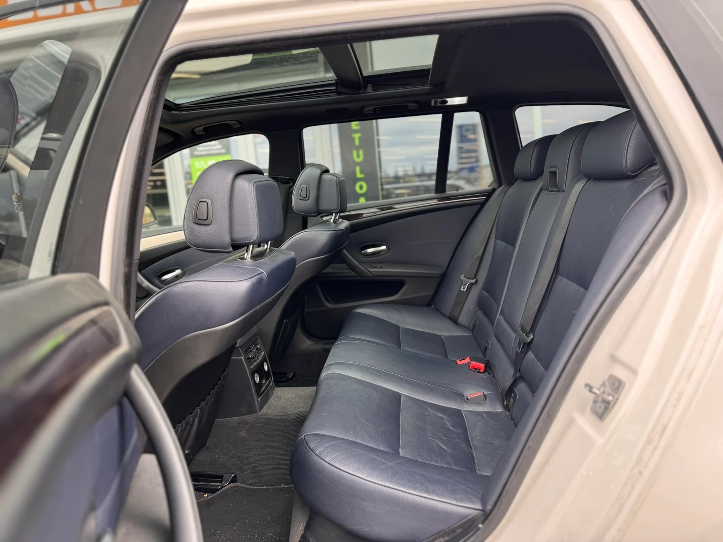 Car Image - 62f9v6pcUKwqwgGzNgN2uE