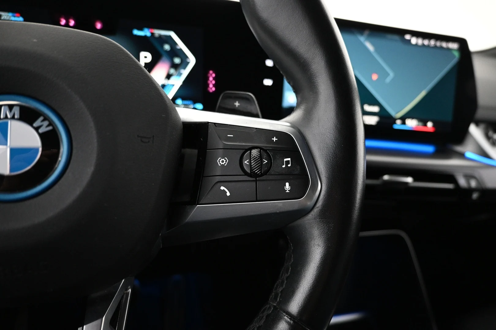 Car Image - 2rAjSPBlSeFVgD9jwjqO14