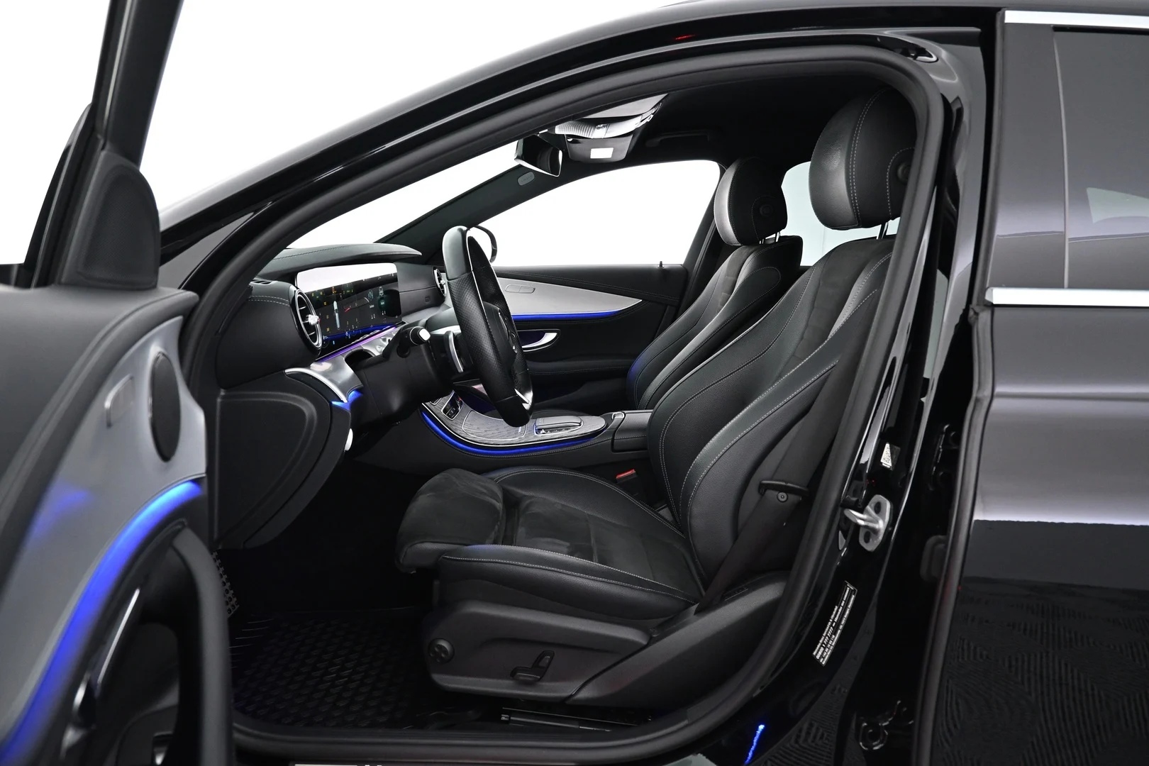 Car Image - 7AAo84ibJQnA8A8sZbmxmK