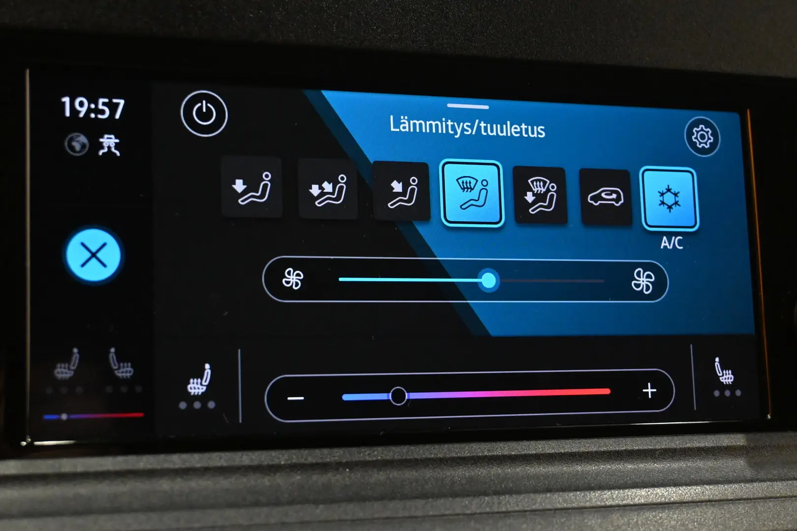 Car Image - 7JLqMT3CxUs07nYkjndDWn
