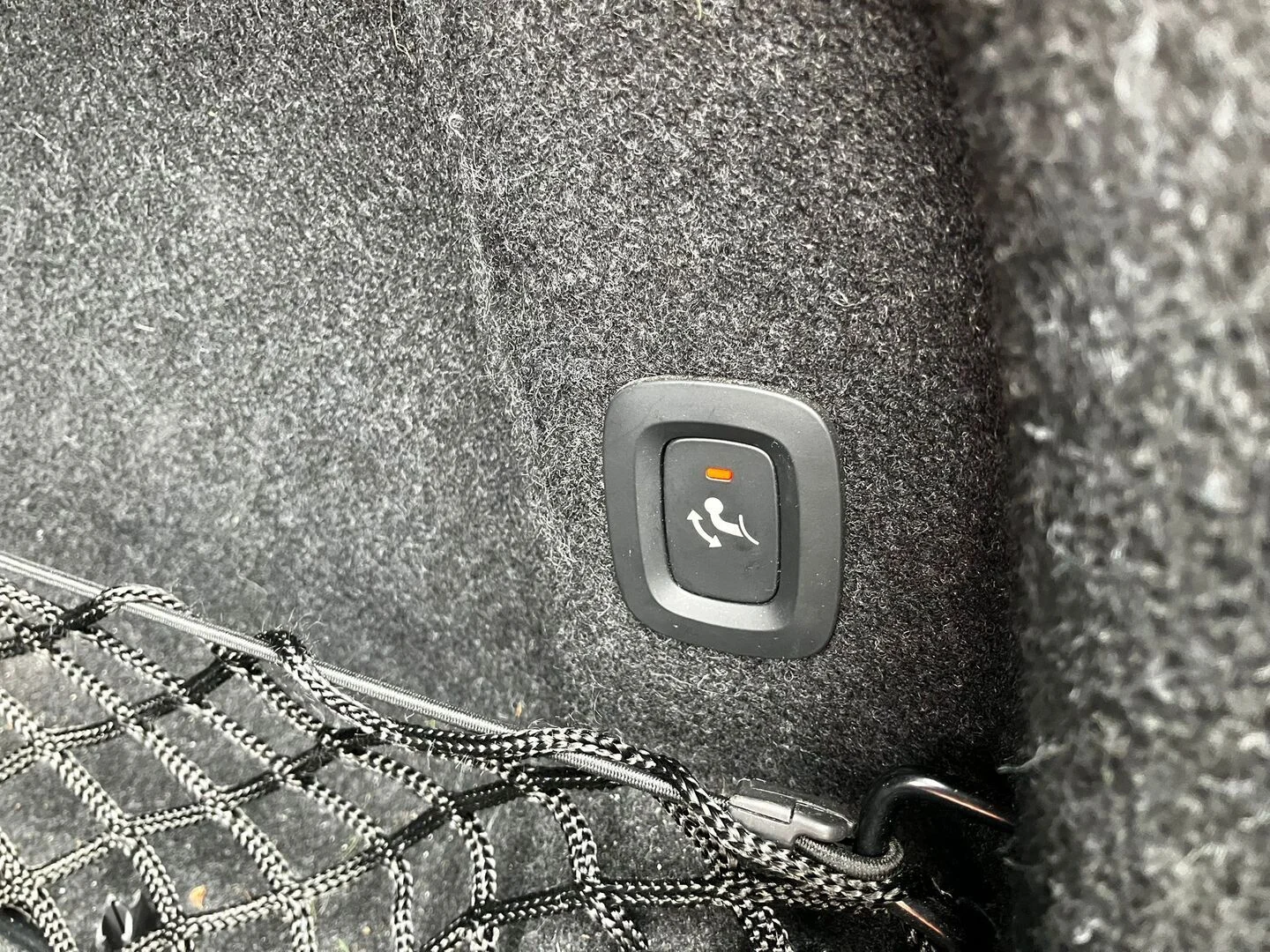 Car Image - 6i0kdZjdnfxyrBwEKy91c6