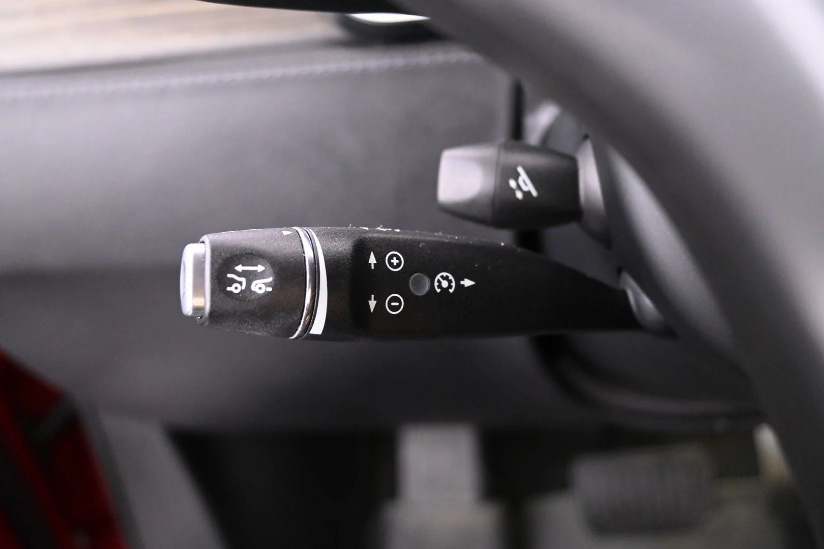 Car Image - 3XjuoKOKGaFOj0Yc2xGPt1
