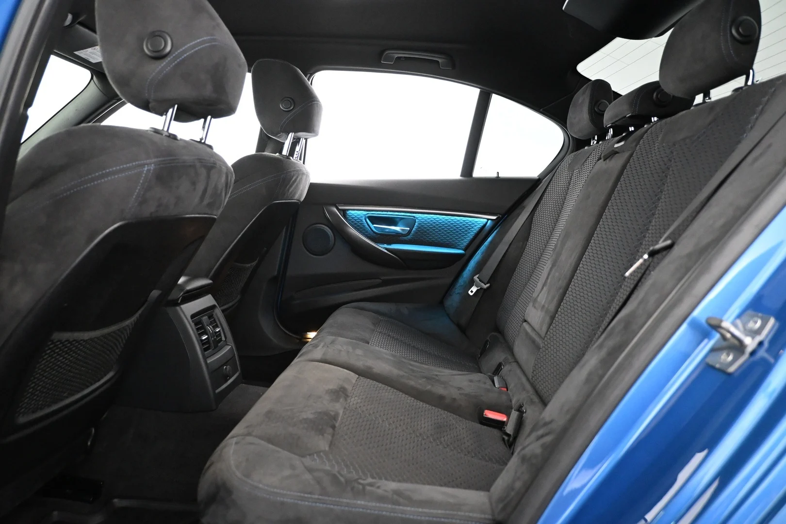 Car Image - 5HppEjRyeYxynhIPctQoCA