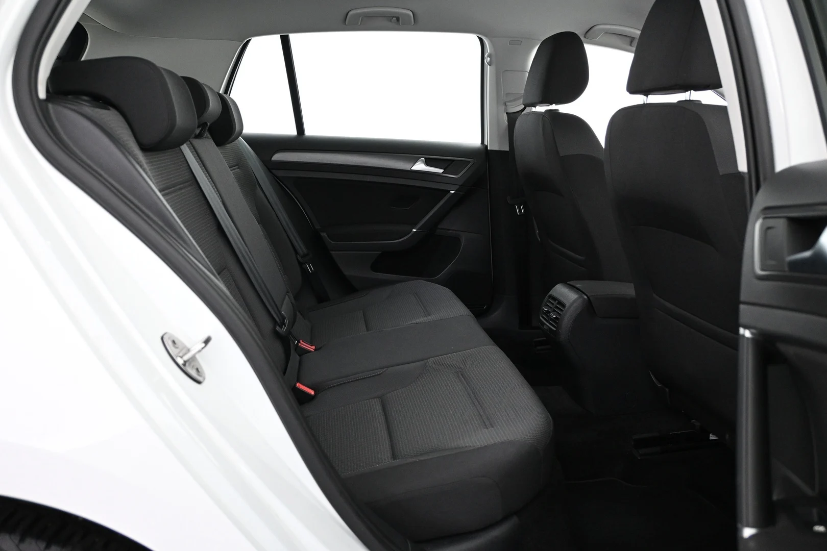 Car Image - 41KGUc0dRDDOloiTlXzCuU
