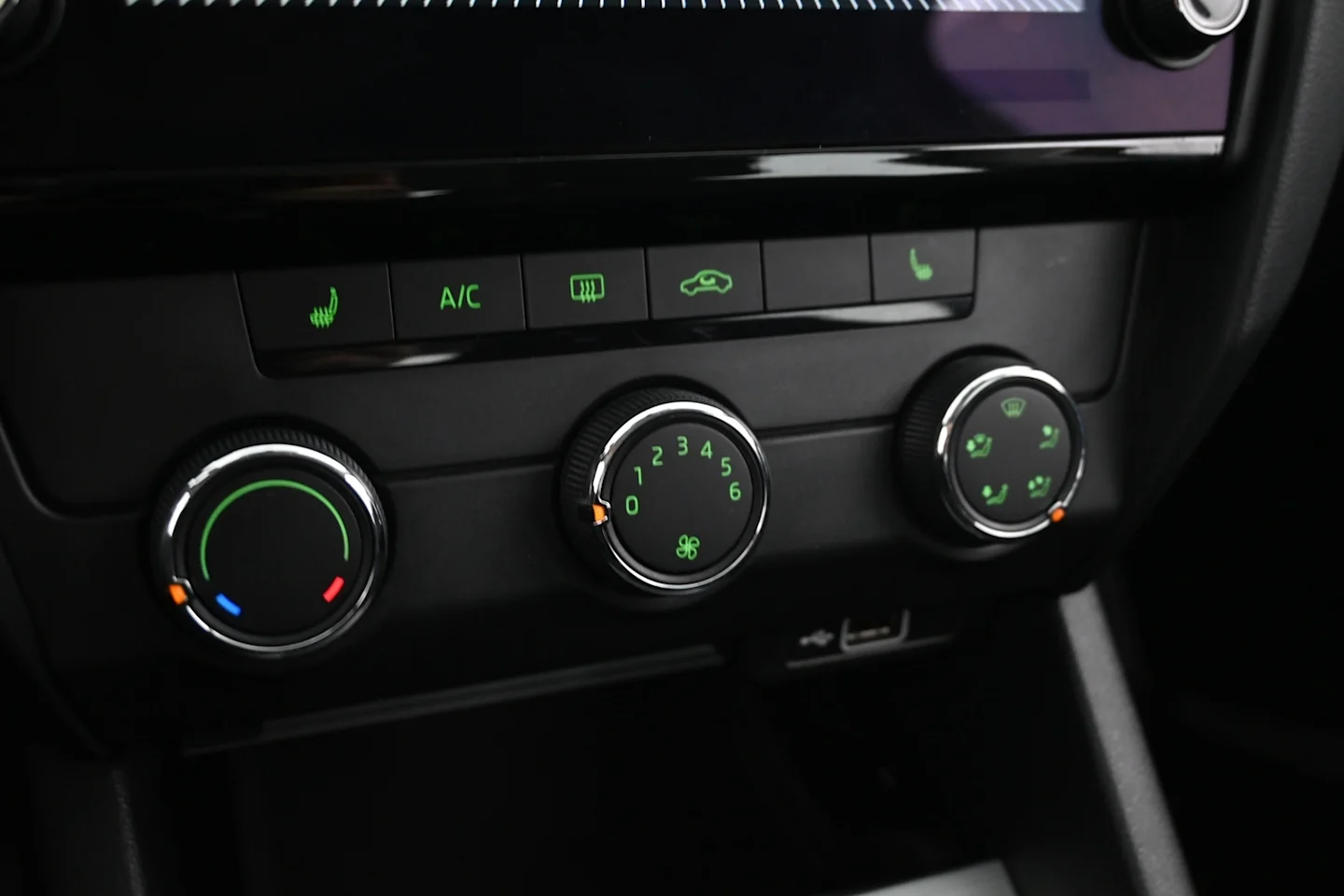 Car Image - 4qdfZVyQGR3c5NWRQheNto