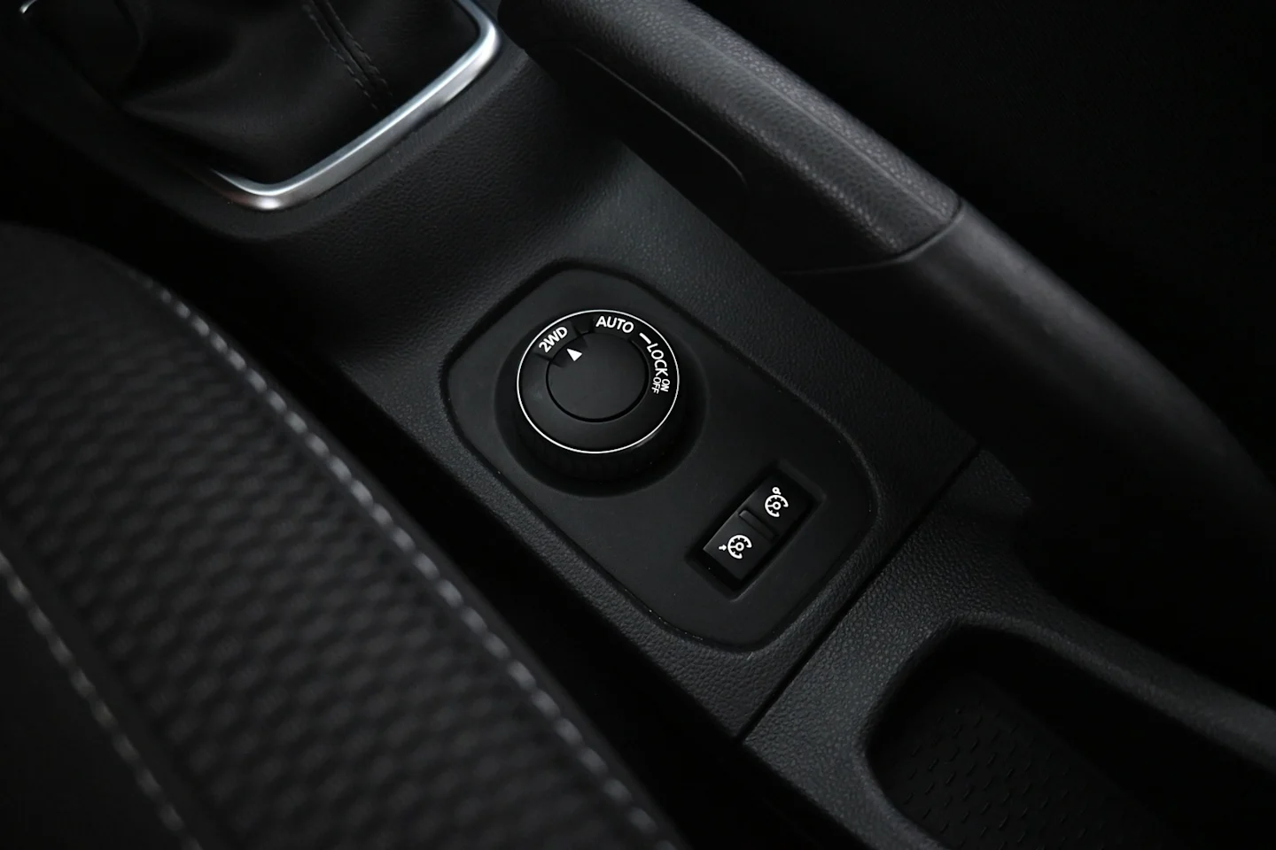 Car Image - 25yYAPDgtGZlbVJJX9WV3e