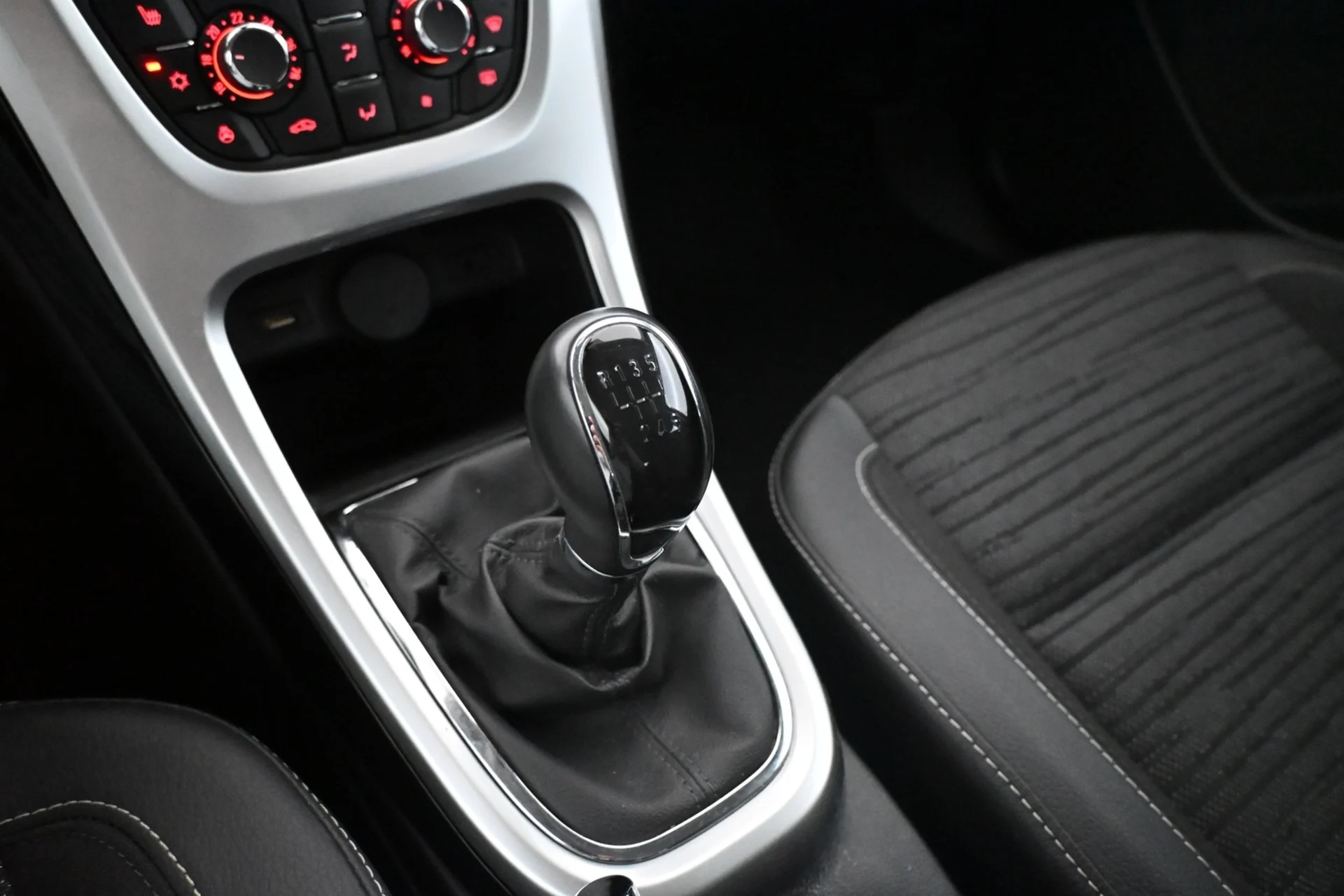 Car Image - 6aBAgfjgCwPUdMTOdpCrQP