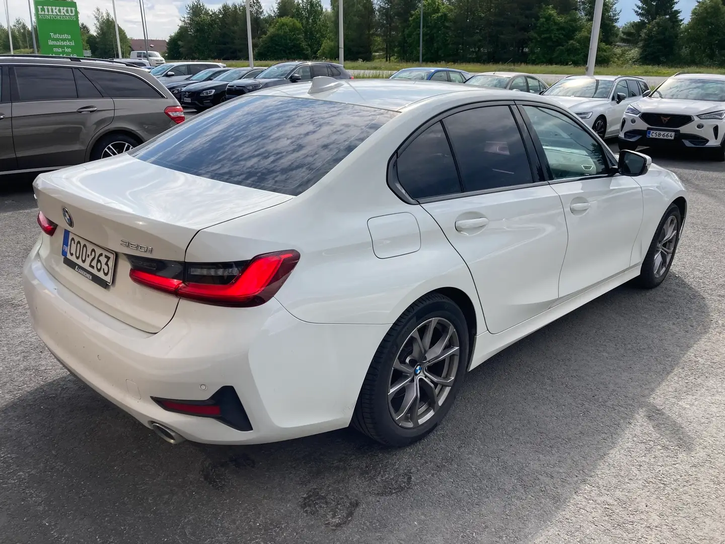 Car Image - 3FbRsQrpPDbxcvMlZyHi1F