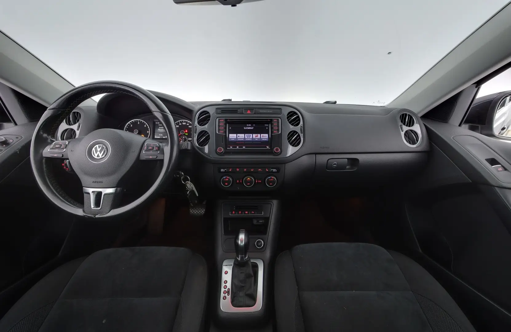 Car Image - 6Dc3yXpnKiczRelKrzDsdI