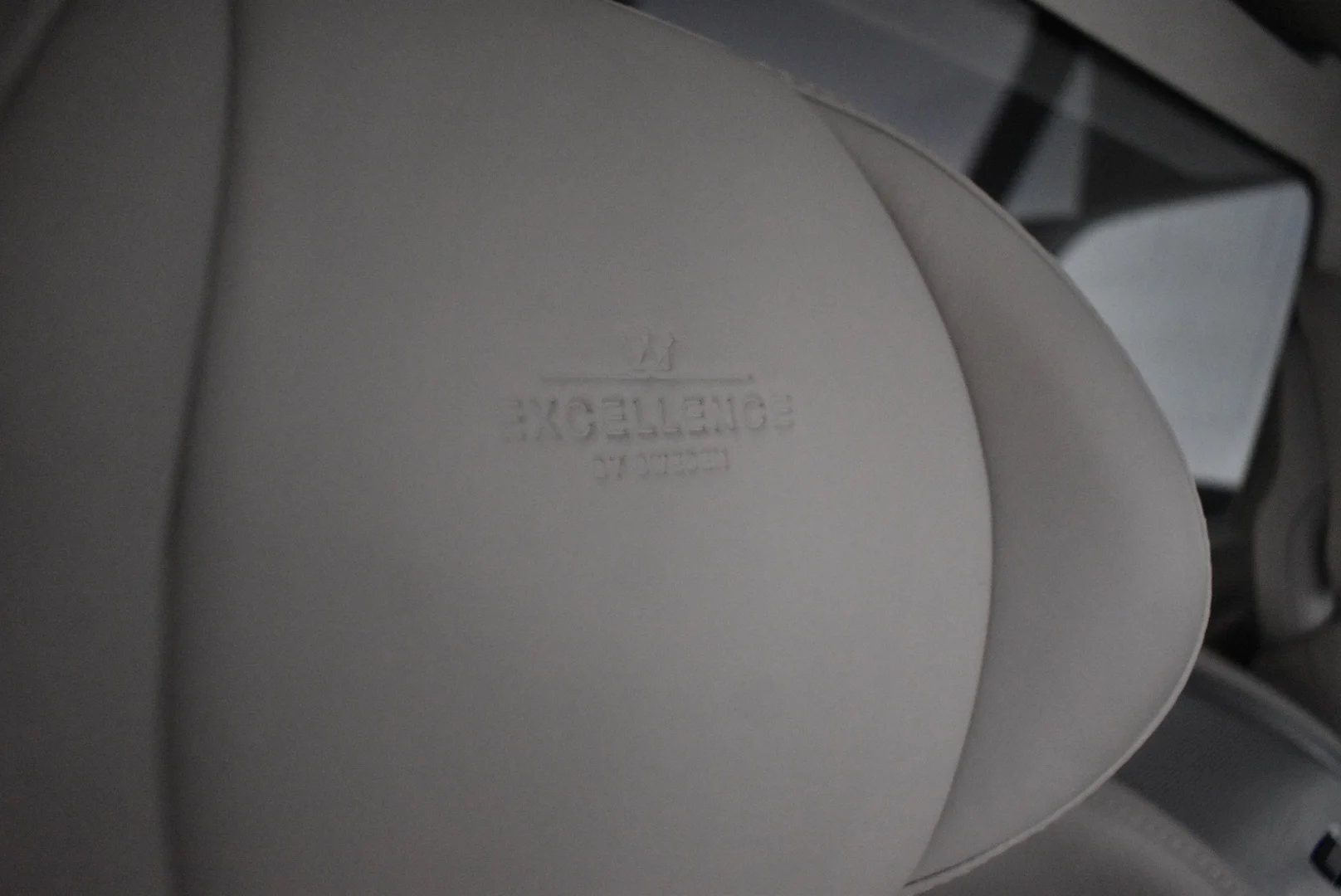 Car Image - z51cht9PwUayRfCMKaHQ3