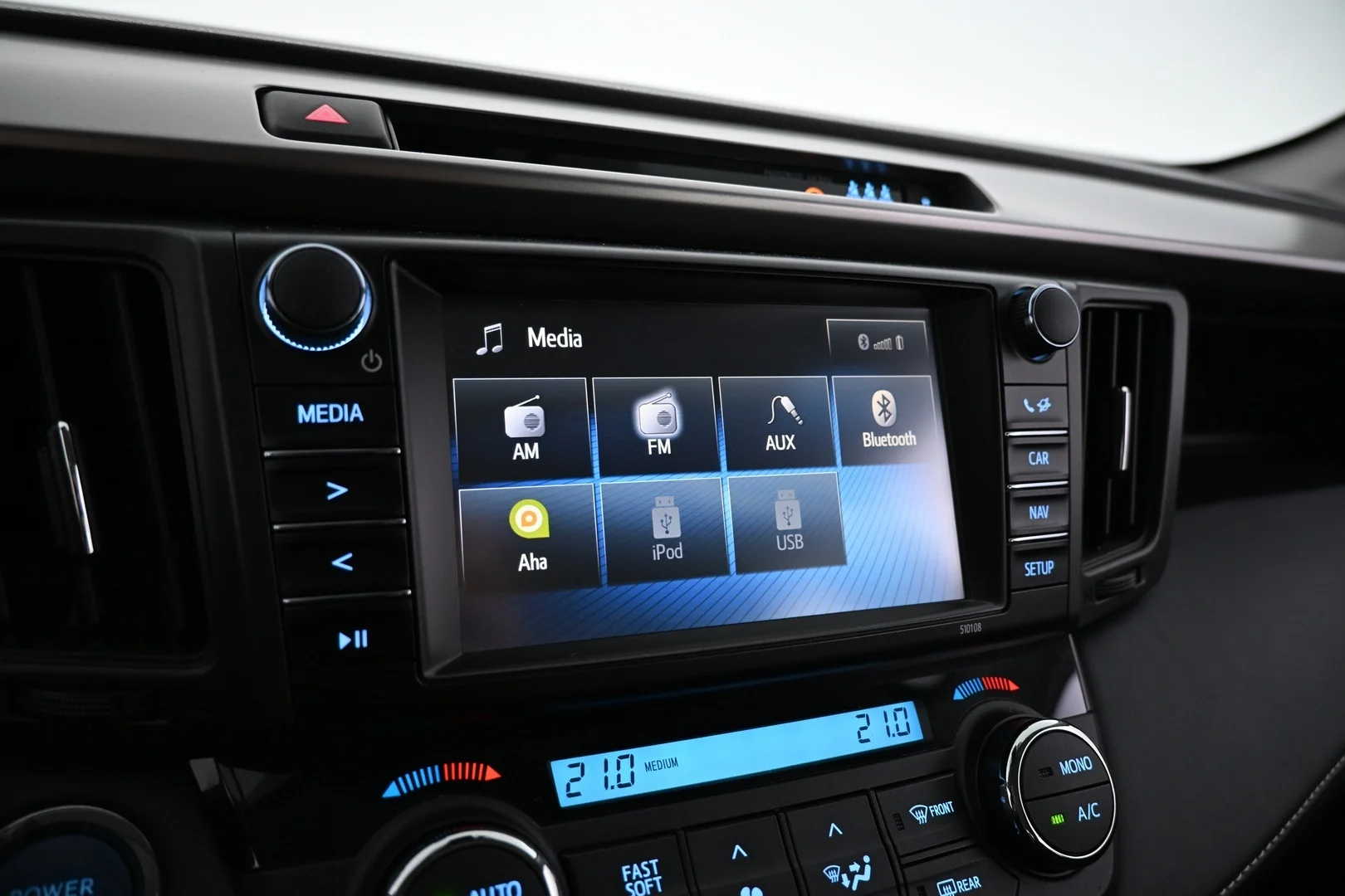 Car Image - 74bFHYtM0r4TXBHWLW6bDr