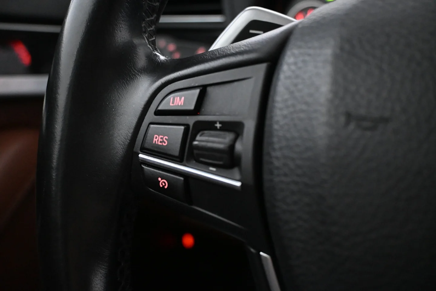 Car Image - T1eDD4zF2K8G1tlfFP0kL