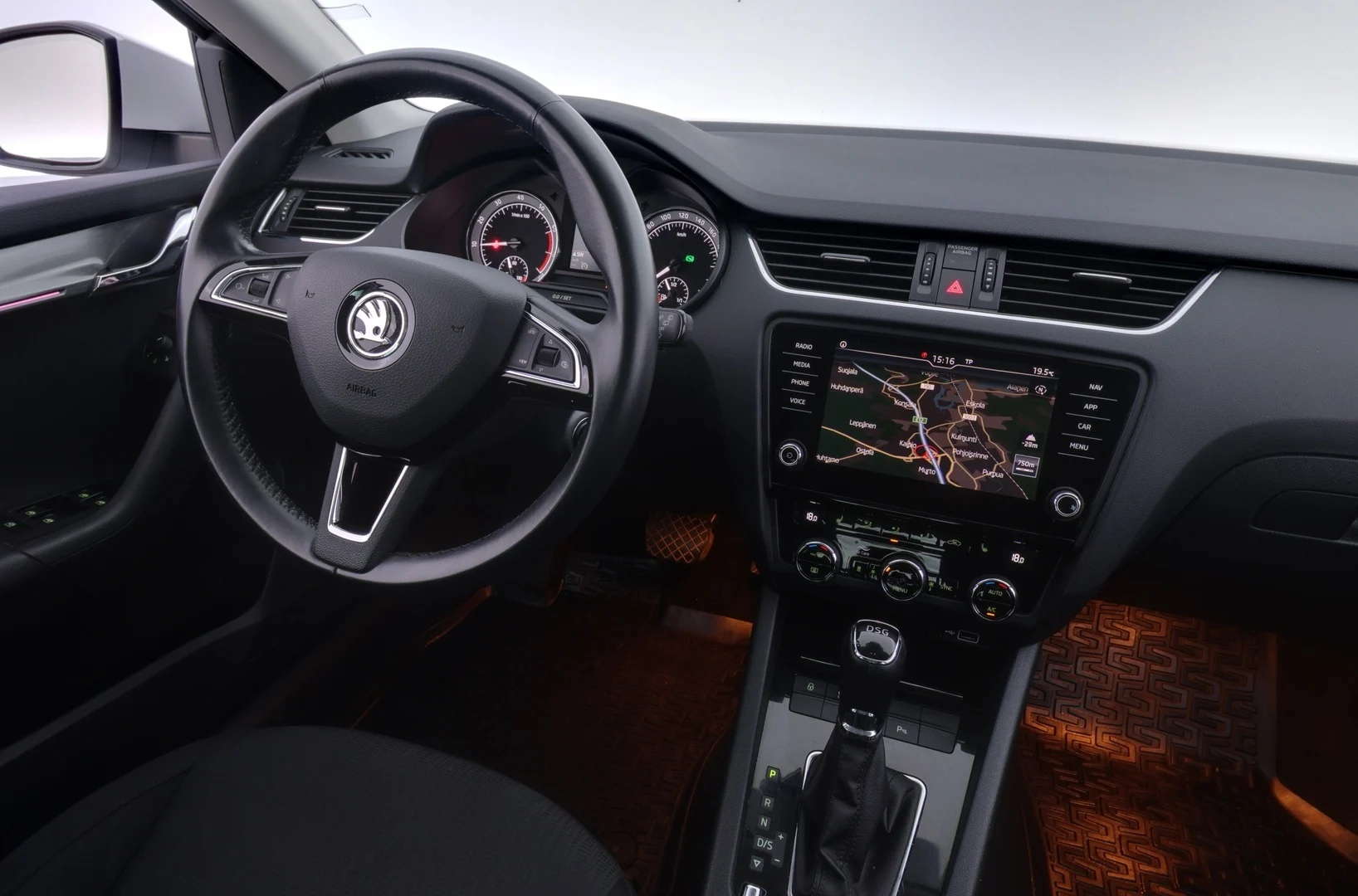 Car Image - 3BlLSeXv0OptoTgM7lNQMd