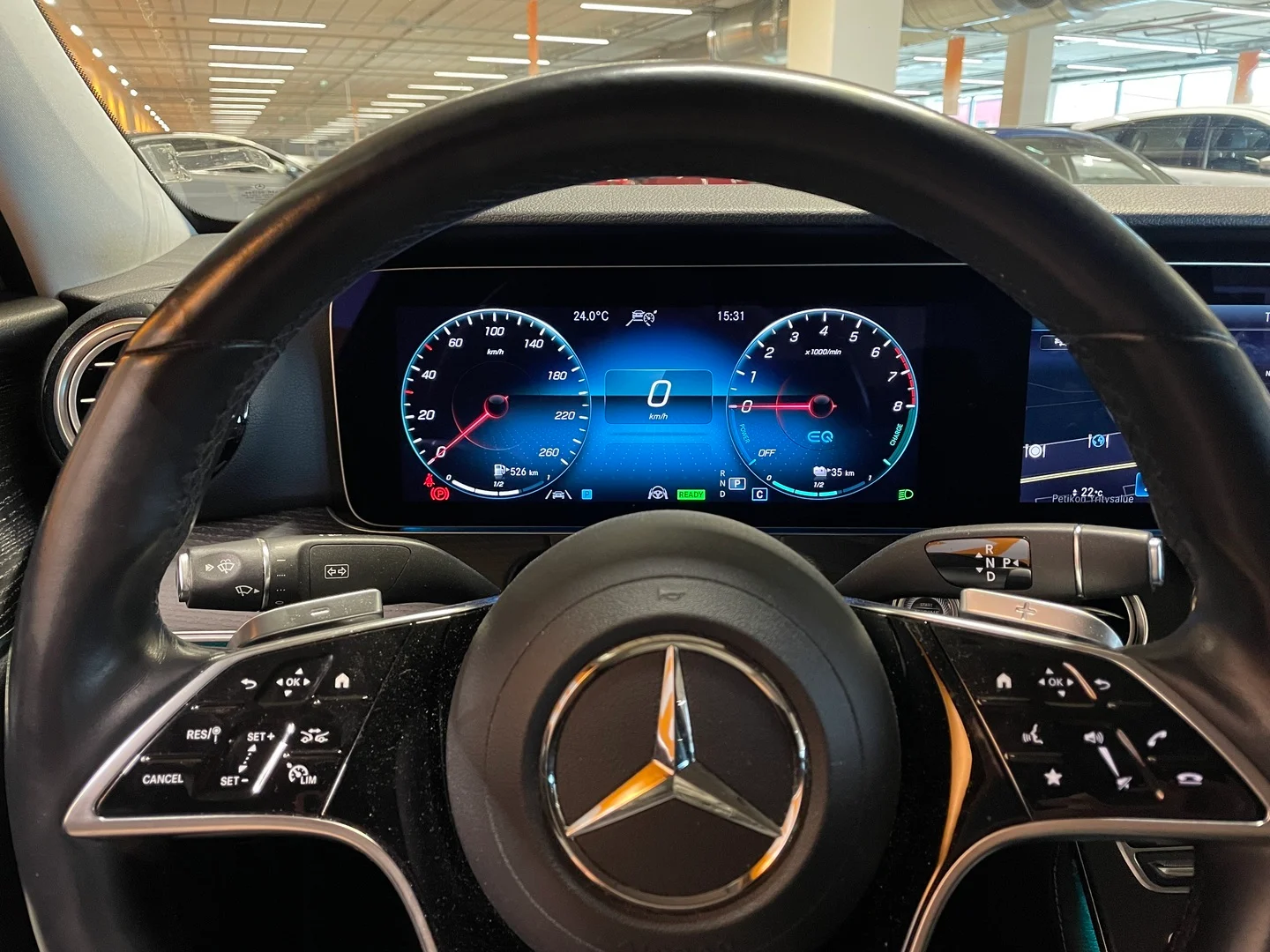 Car Image - 6dsheD4qdf7r1SccRR8xbn