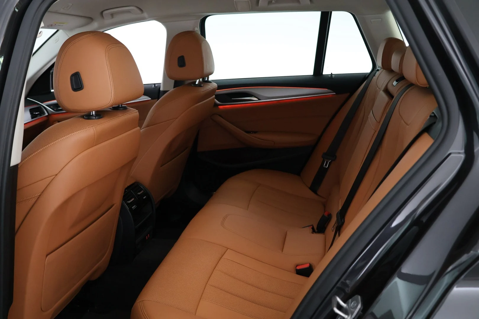 Car Image - 6xuAlqxzi9rqZBauDQL2px