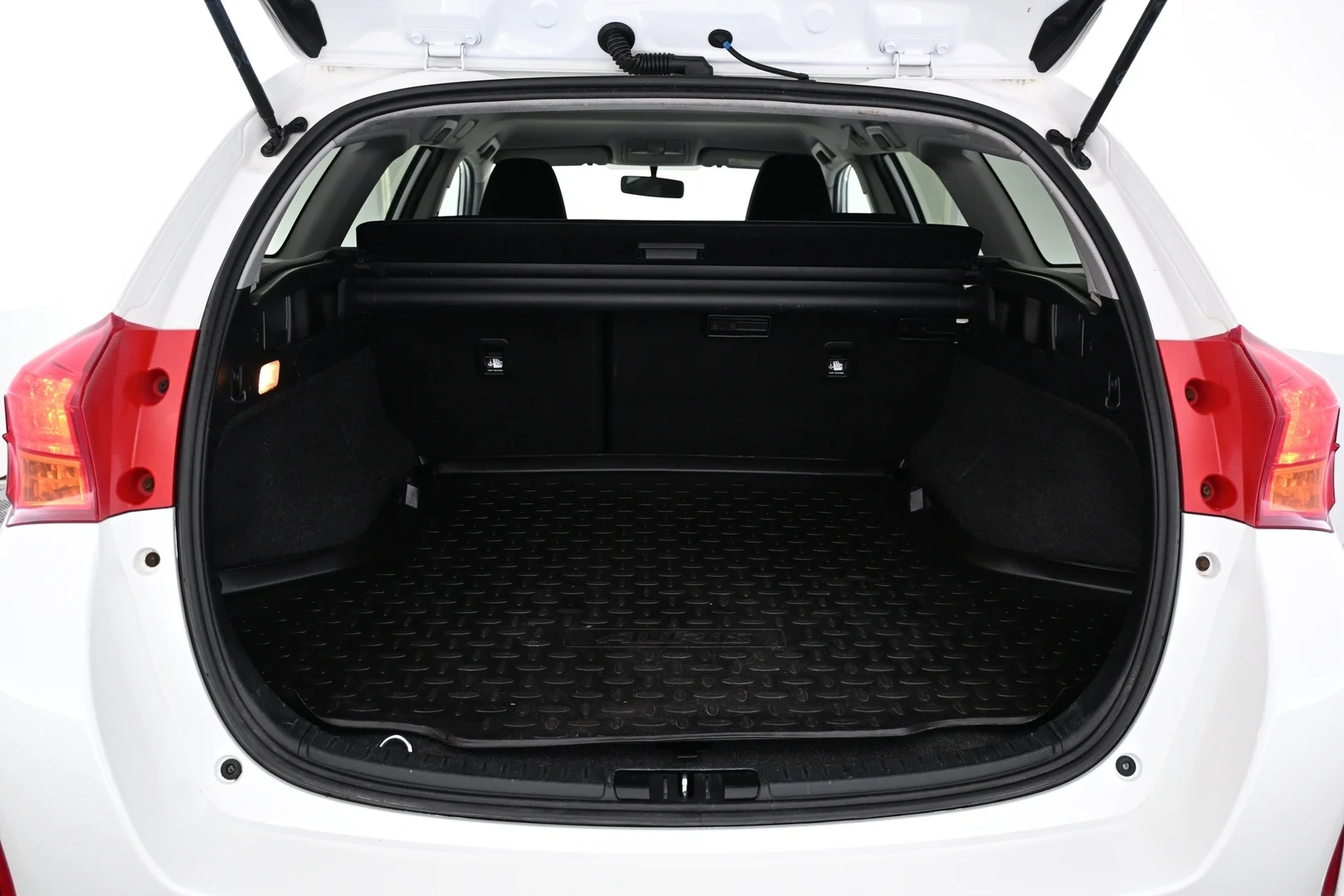 Car Image - aYVDmJwjyIz2nexsl9H5d