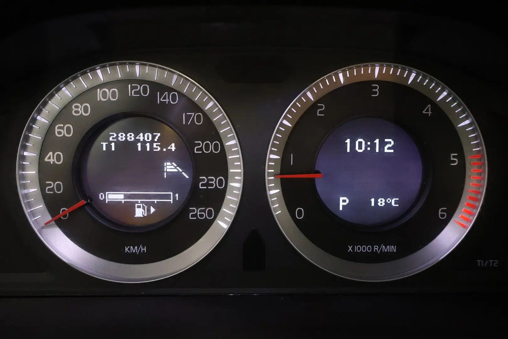 Car Image - r1PDQKfz4OVzQGIuL20iA