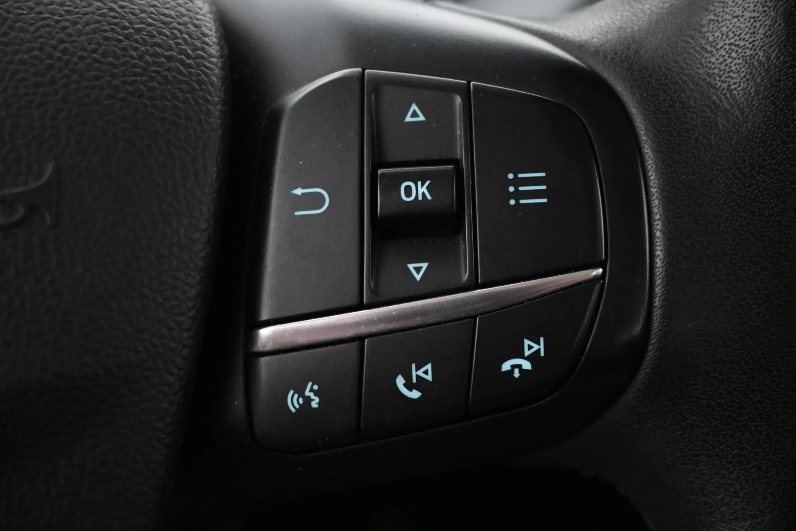 Car Image - 4My1VvHQuFdyeJdQvmVMUJ