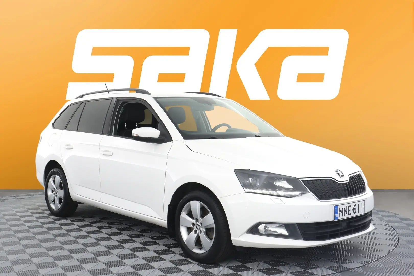 Car Image - 4uIGPJ7GUXjQOdWlKesXcy