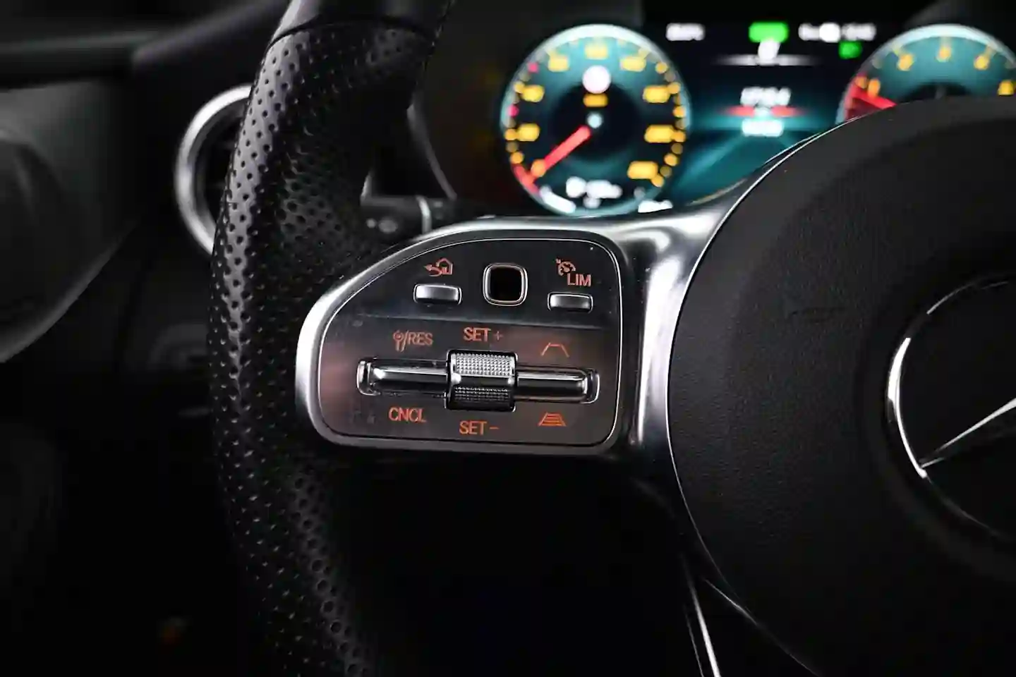 Car Image - 26r4CCzIWbsvgK97i25dRS